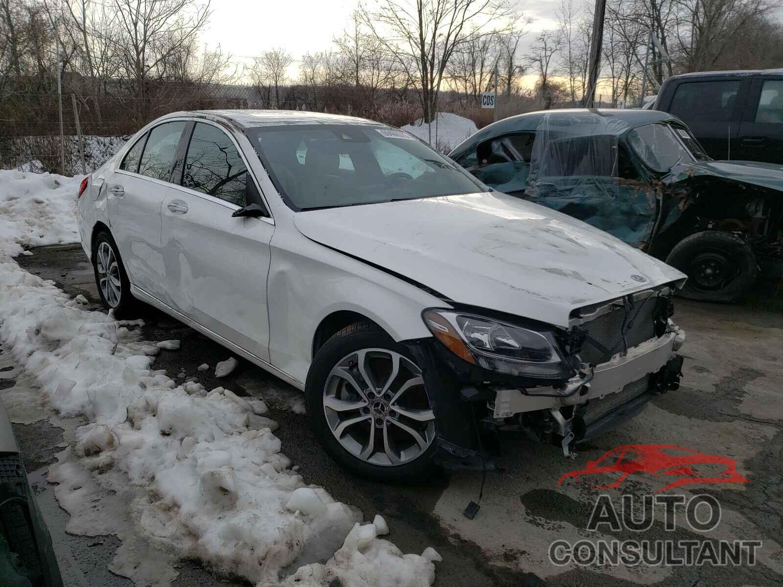 MERCEDES-BENZ C CLASS 2018 - 55SWF4KB9JU270568