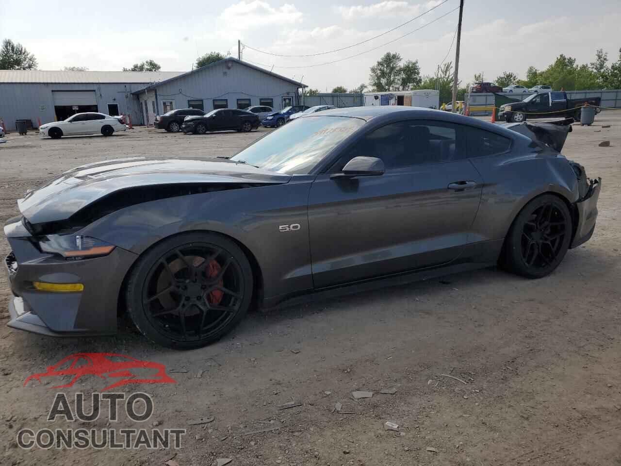 FORD MUSTANG 2018 - 1FA6P8CF3J5107638
