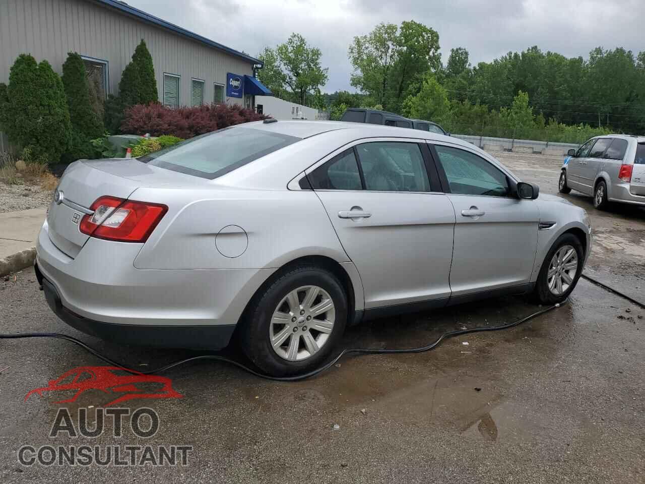 FORD TAURUS 2011 - 1FAHP2DW4BG144627