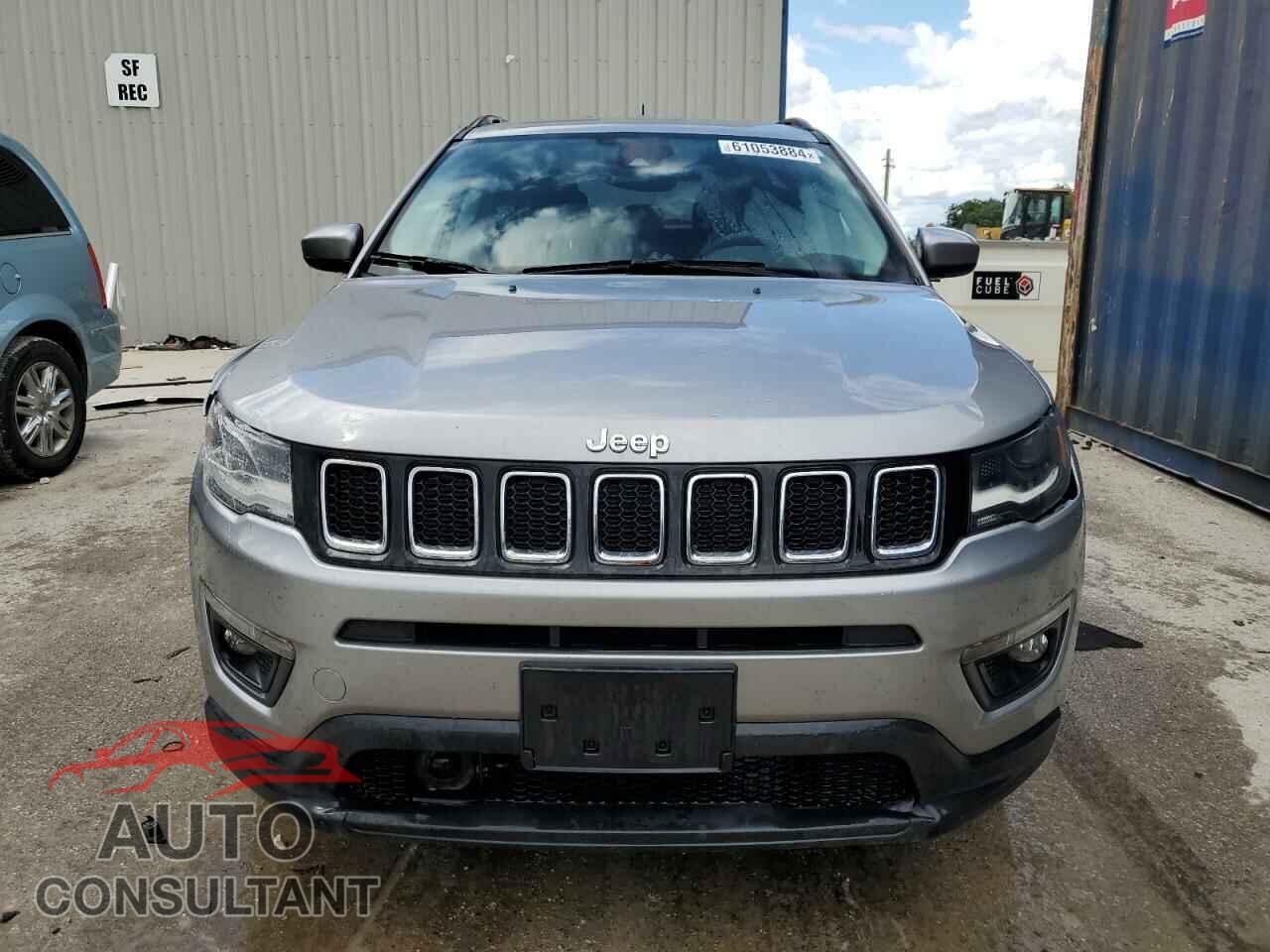JEEP COMPASS 2018 - 3C4NJDBB7JT333423