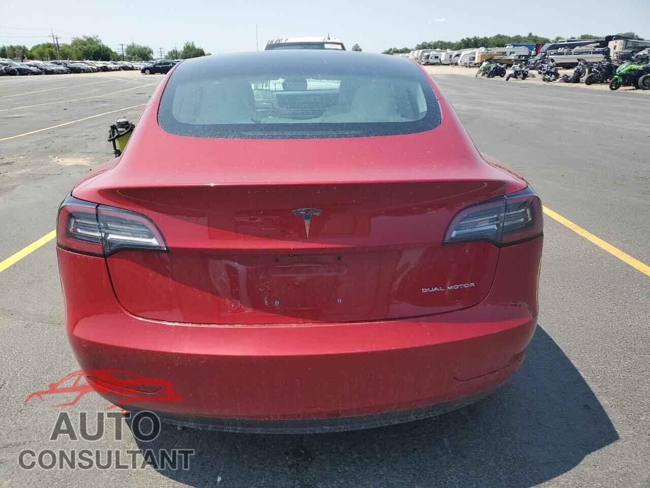 TESLA MODEL 3 2018 - 5YJ3E1EB6JF087713