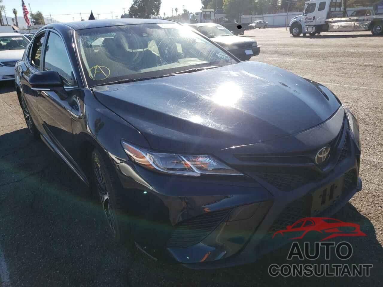 TOYOTA CAMRY 2018 - JTNB11HK0J3049888