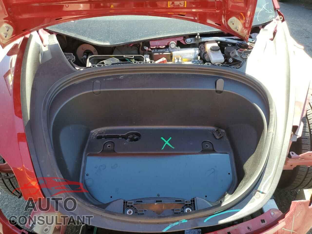 TESLA MODEL 3 2018 - 5YJ3E1EA1JF060667