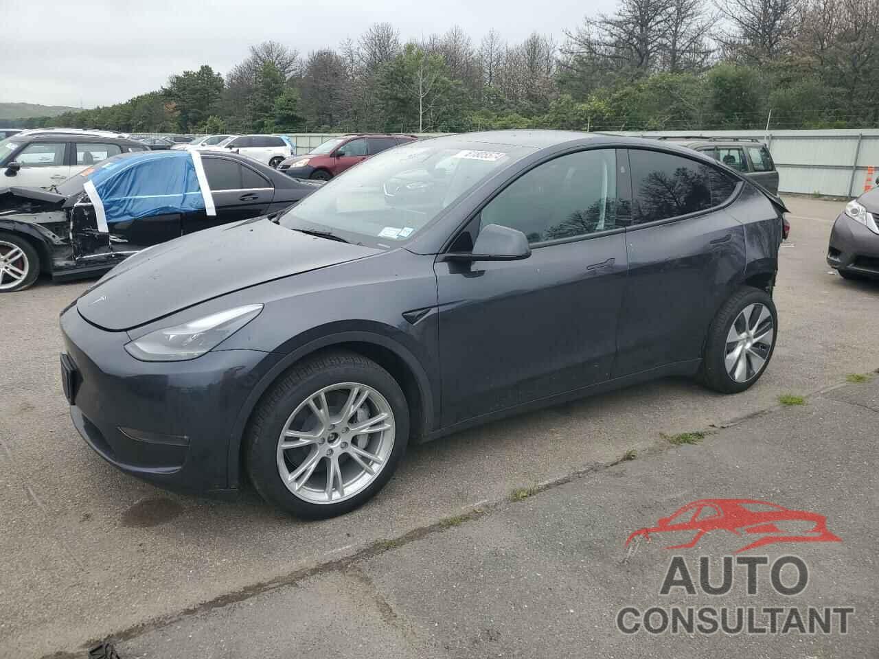 TESLA MODEL Y 2024 - 7SAYGDEE9RA219340