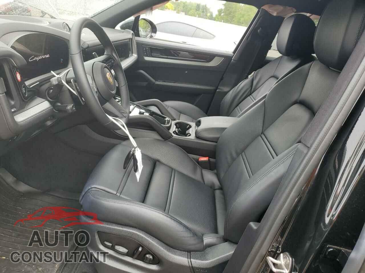 PORSCHE CAYENNE 2024 - WP1AA2AY3RDA12276