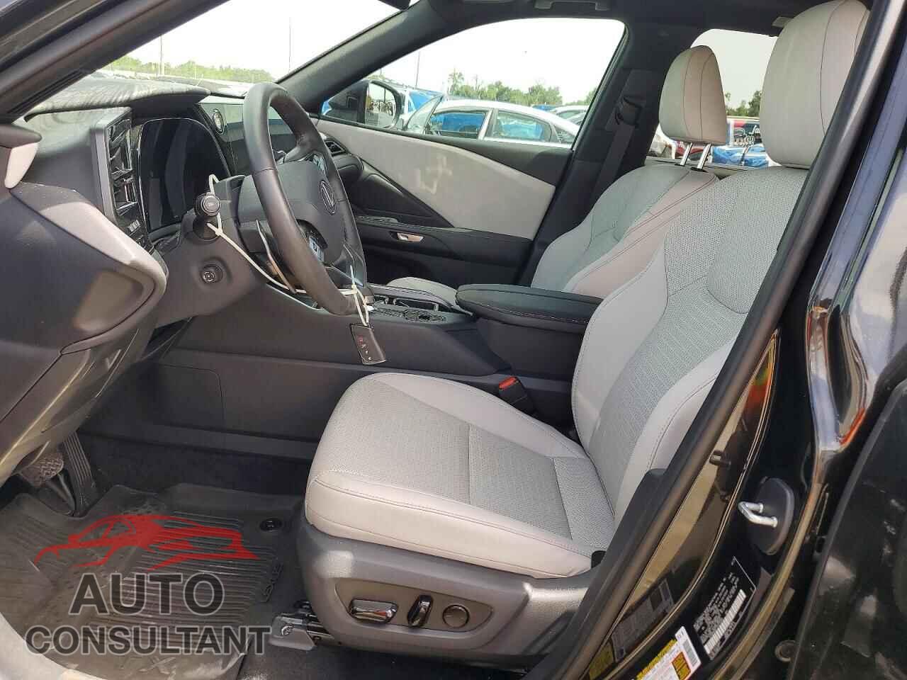 LEXUS UNKNOWN 2025 - 5TDAAAB61SS035560