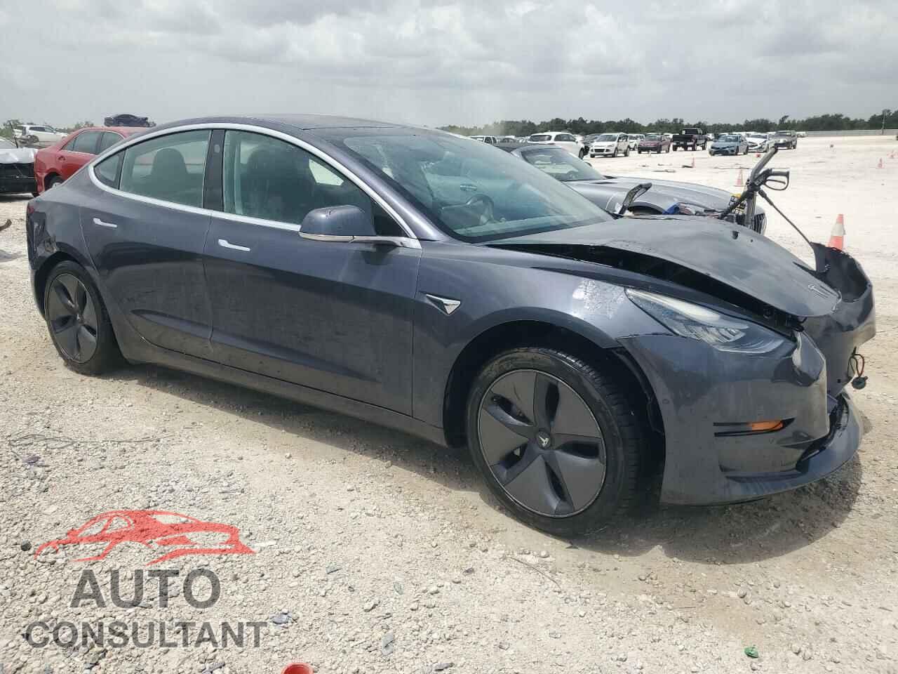 TESLA MODEL 3 2018 - 5YJ3E1EA5JF123513