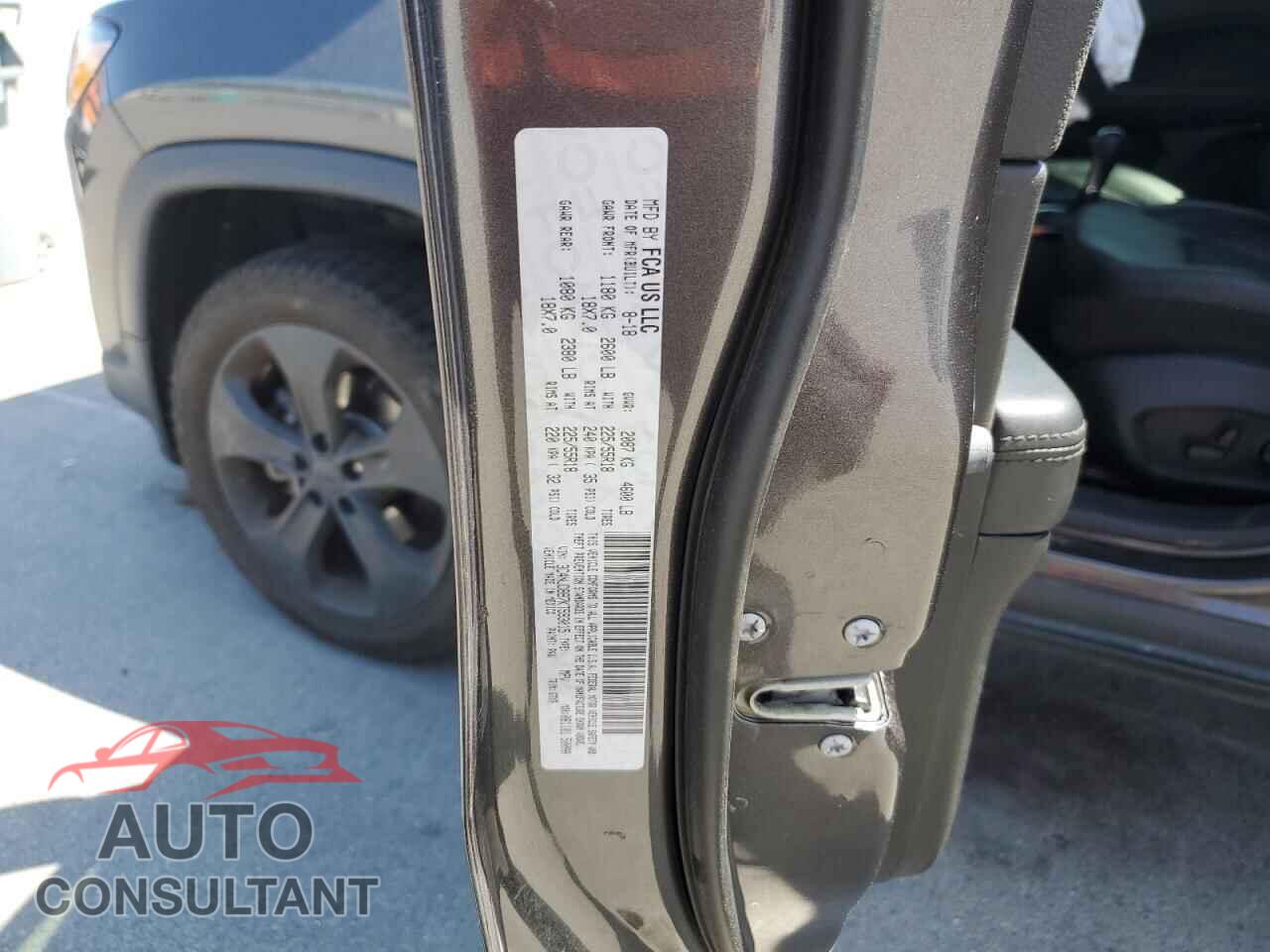 JEEP COMPASS 2019 - 3C4NJDBB7KT593015
