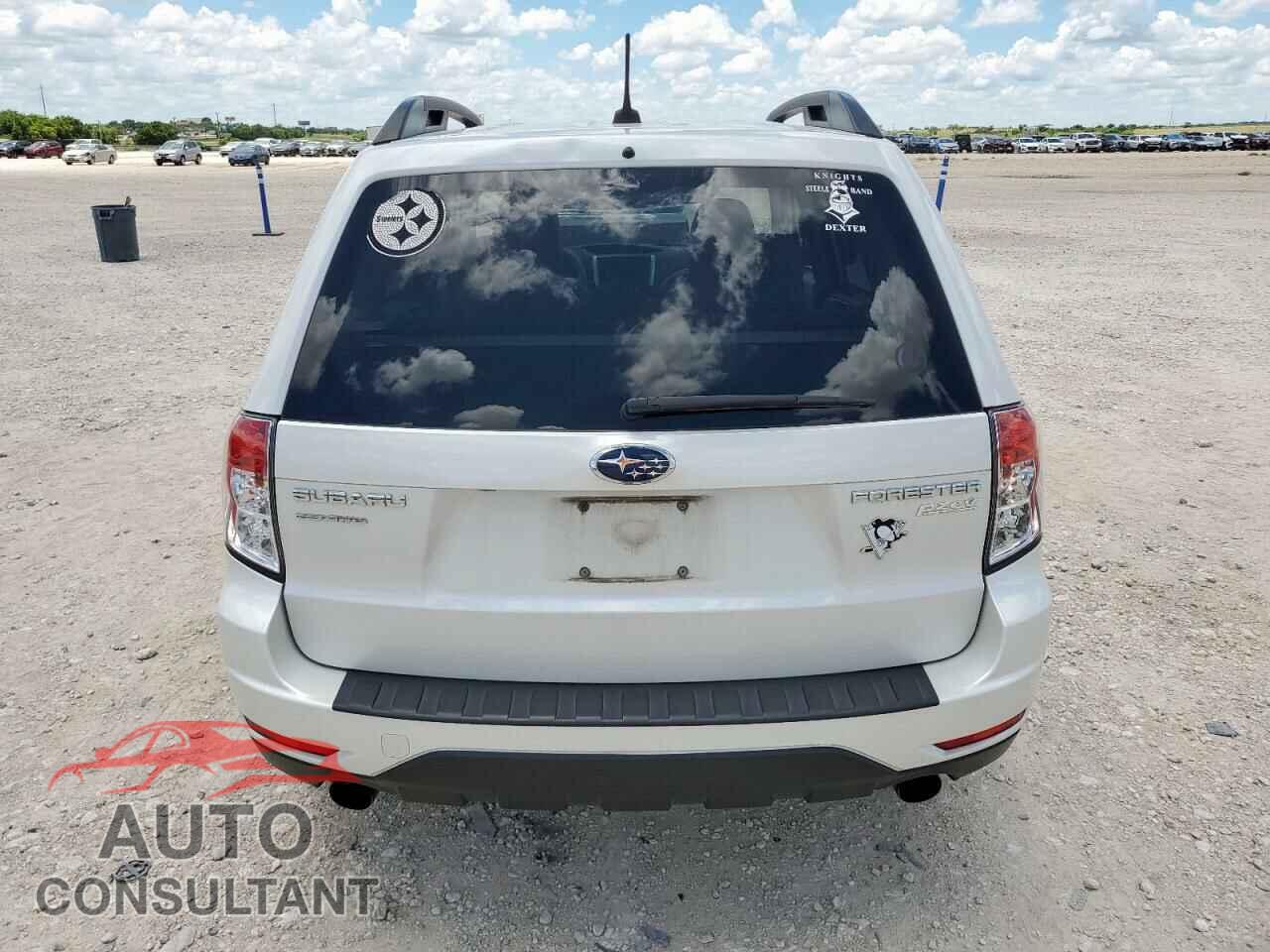 SUBARU FORESTER 2013 - JF2SHAEC1DH418229