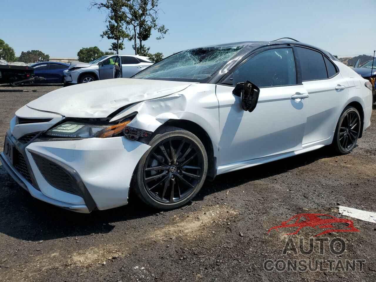 TOYOTA CAMRY 2021 - 4T1K61AK8MU437767