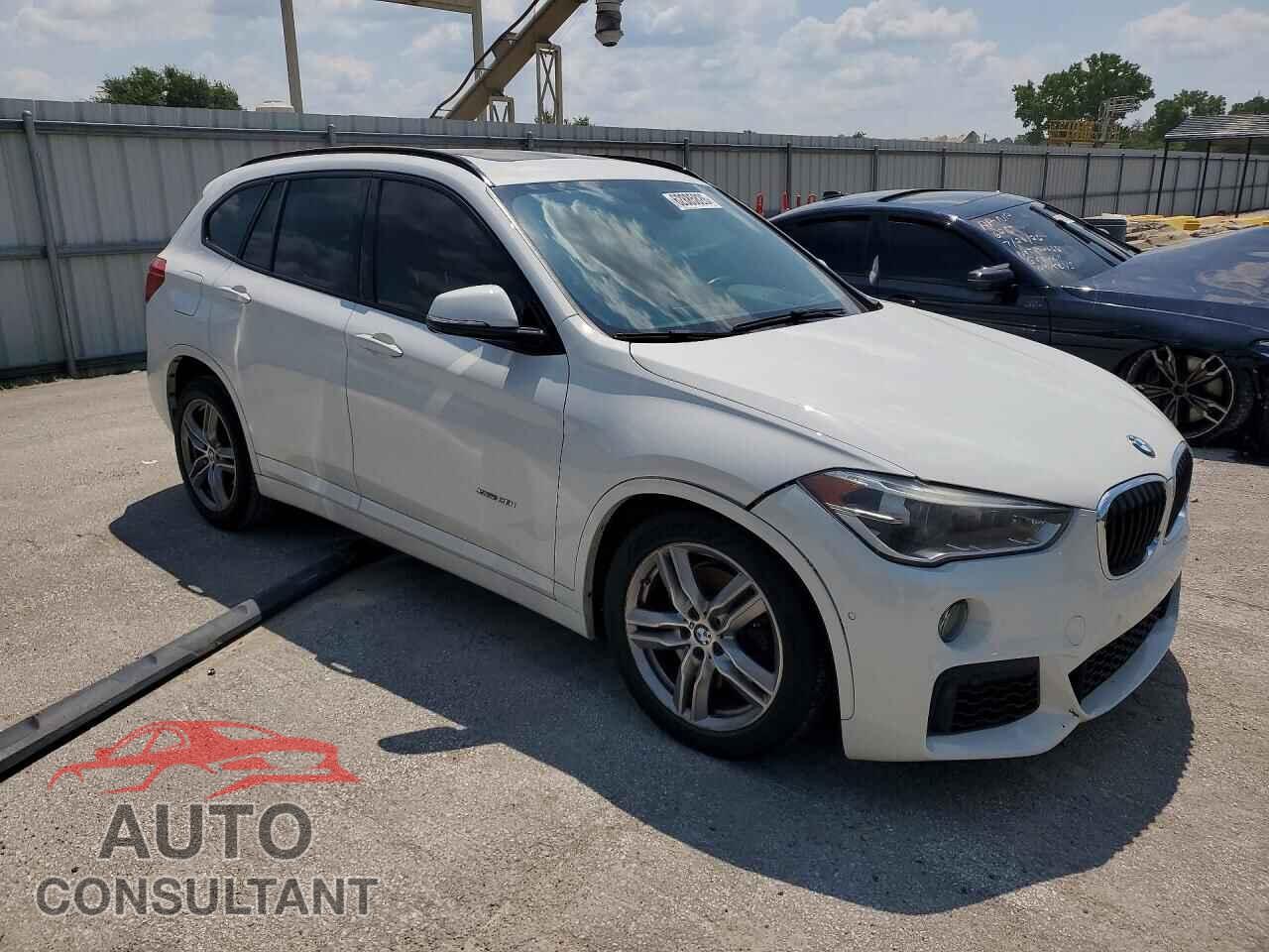 BMW X1 2017 - WBXHT3C33H5F80656