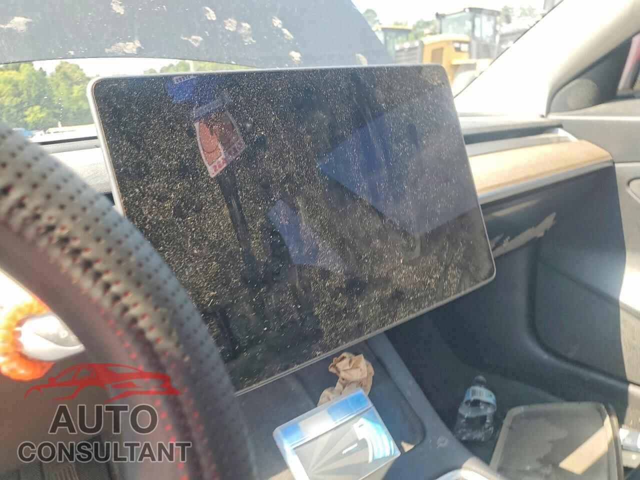 TESLA MODEL 3 2021 - 5YJ3E1EA0MF870554