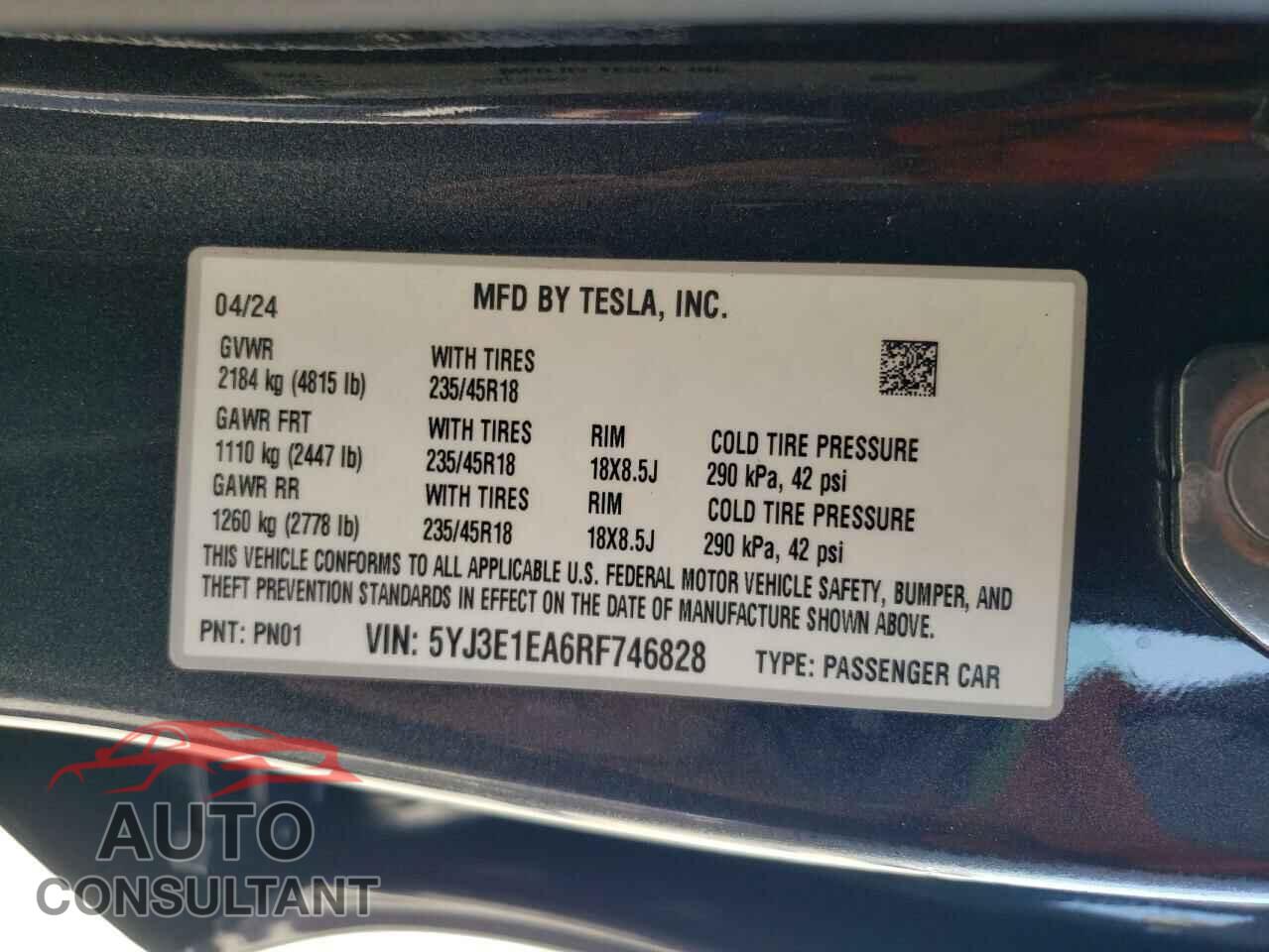 TESLA MODEL 3 2024 - 5YJ3E1EA6RF746828