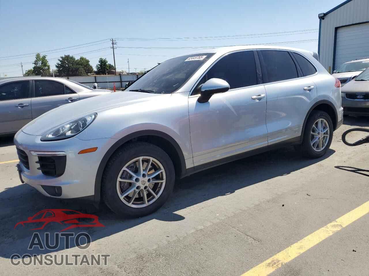PORSCHE CAYENNE 2016 - WP1AA2A21GLA03607
