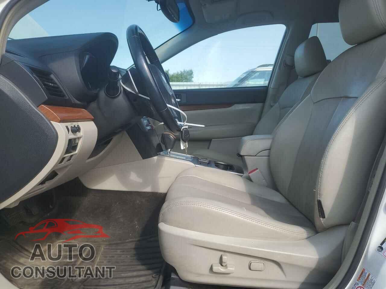 SUBARU OUTBACK 2014 - 4S4BRBKC4E3221426