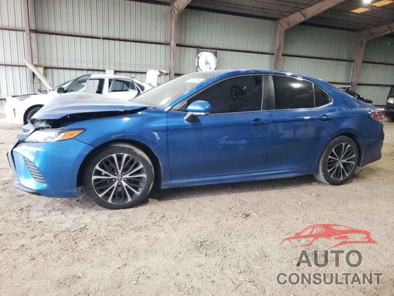 TOYOTA CAMRY 2018 - 4T1B11HK7JU046139