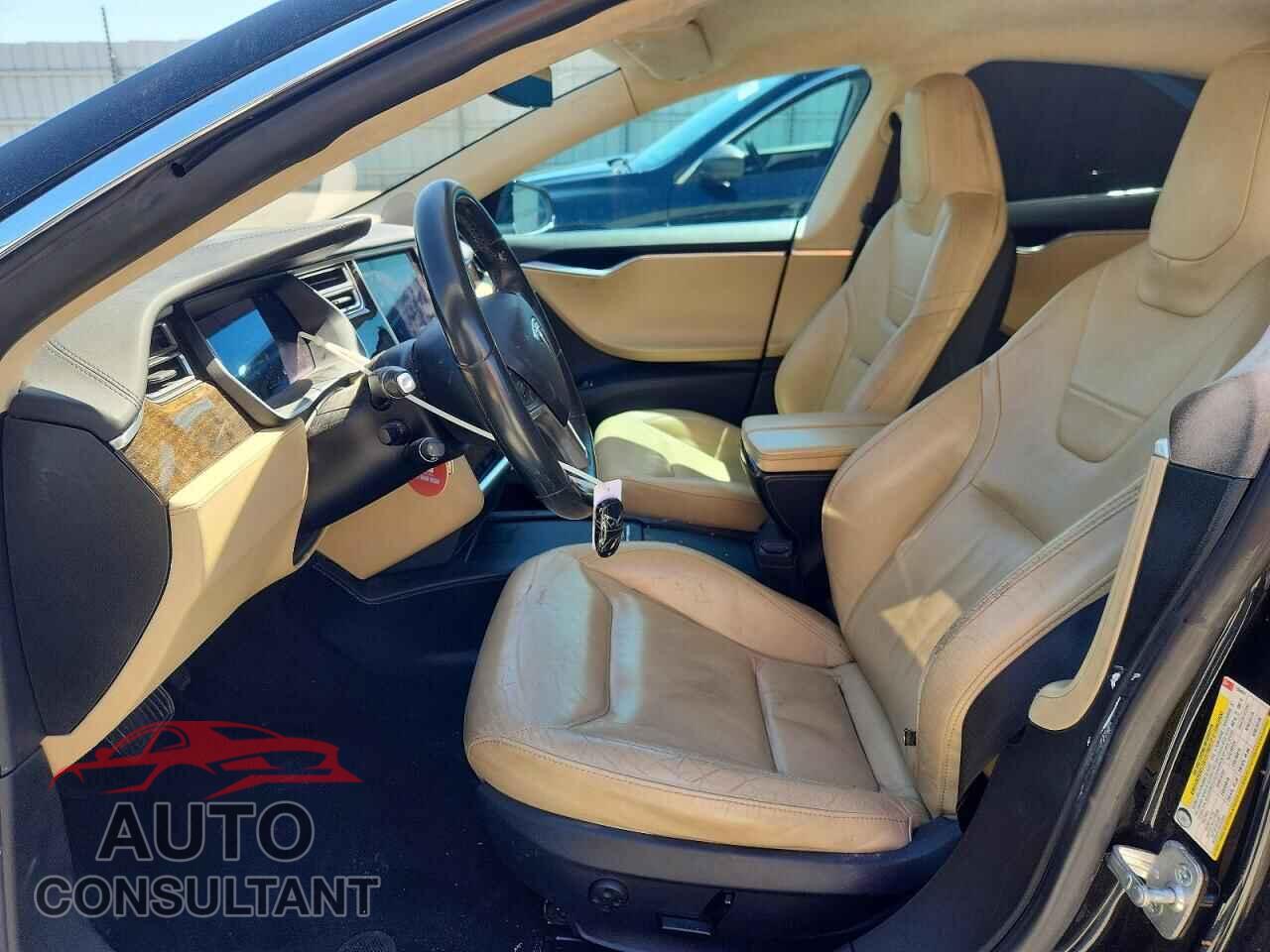 TESLA MODEL S 2016 - 5YJSA1E16GF152907