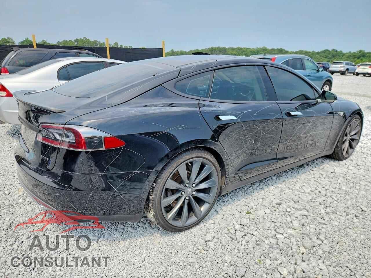 TESLA MODEL S 2013 - 5YJSA1CP6DFP07910