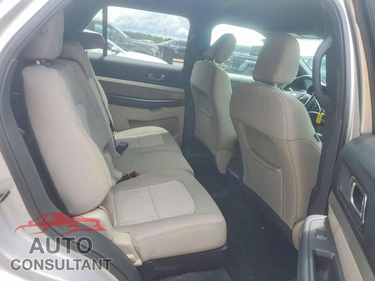 FORD EXPLORER 2018 - 1FM5K7B85JGA59237