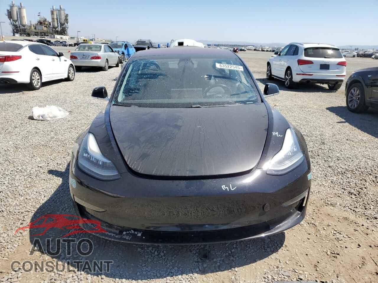 TESLA MODEL 3 2018 - 5YJ3E1EA9JF010714
