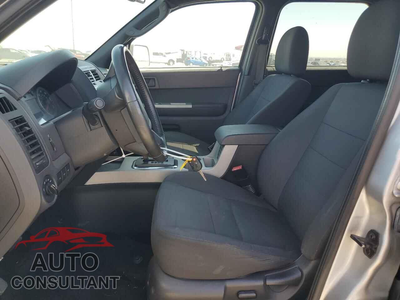 FORD ESCAPE 2011 - 1FMCU9DG1BKC53649