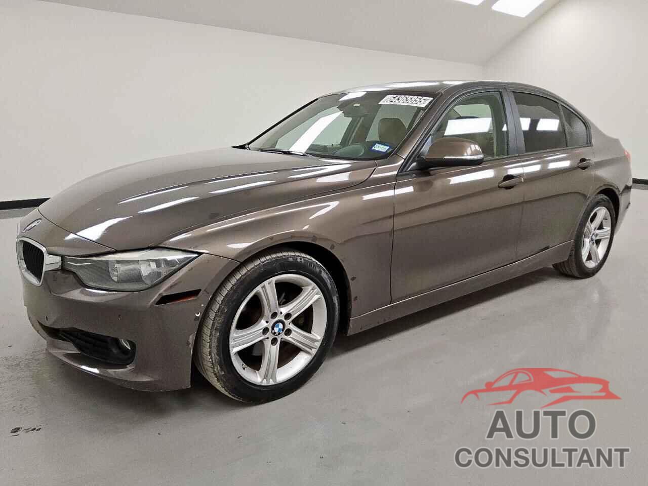 BMW 3 SERIES 2013 - WBA3C1G52DNR44366