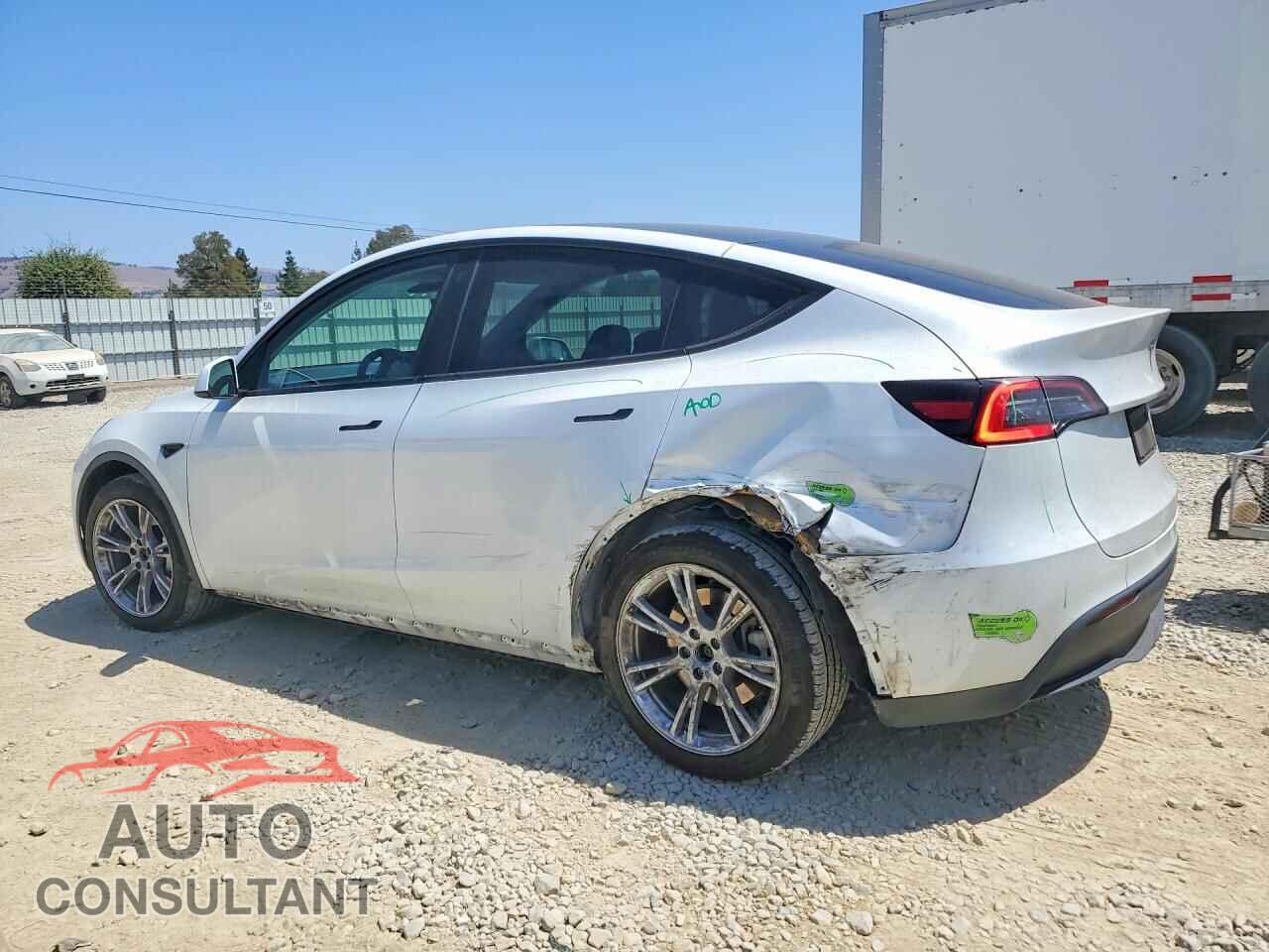TESLA MODEL Y 2023 - 7SAYGDEEXPF611162