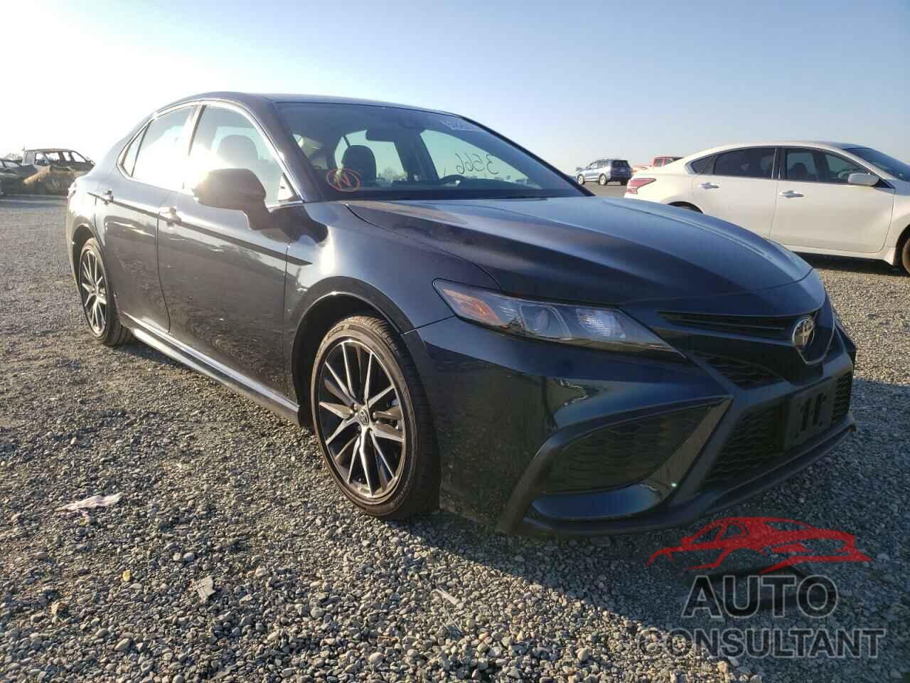 TOYOTA CAMRY 2021 - 4T1G11AK3MU483253