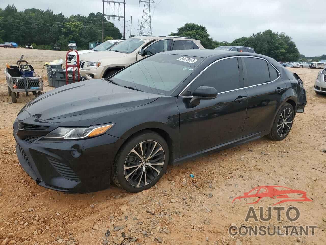 TOYOTA CAMRY 2018 - 4T1B11HK7JU537116