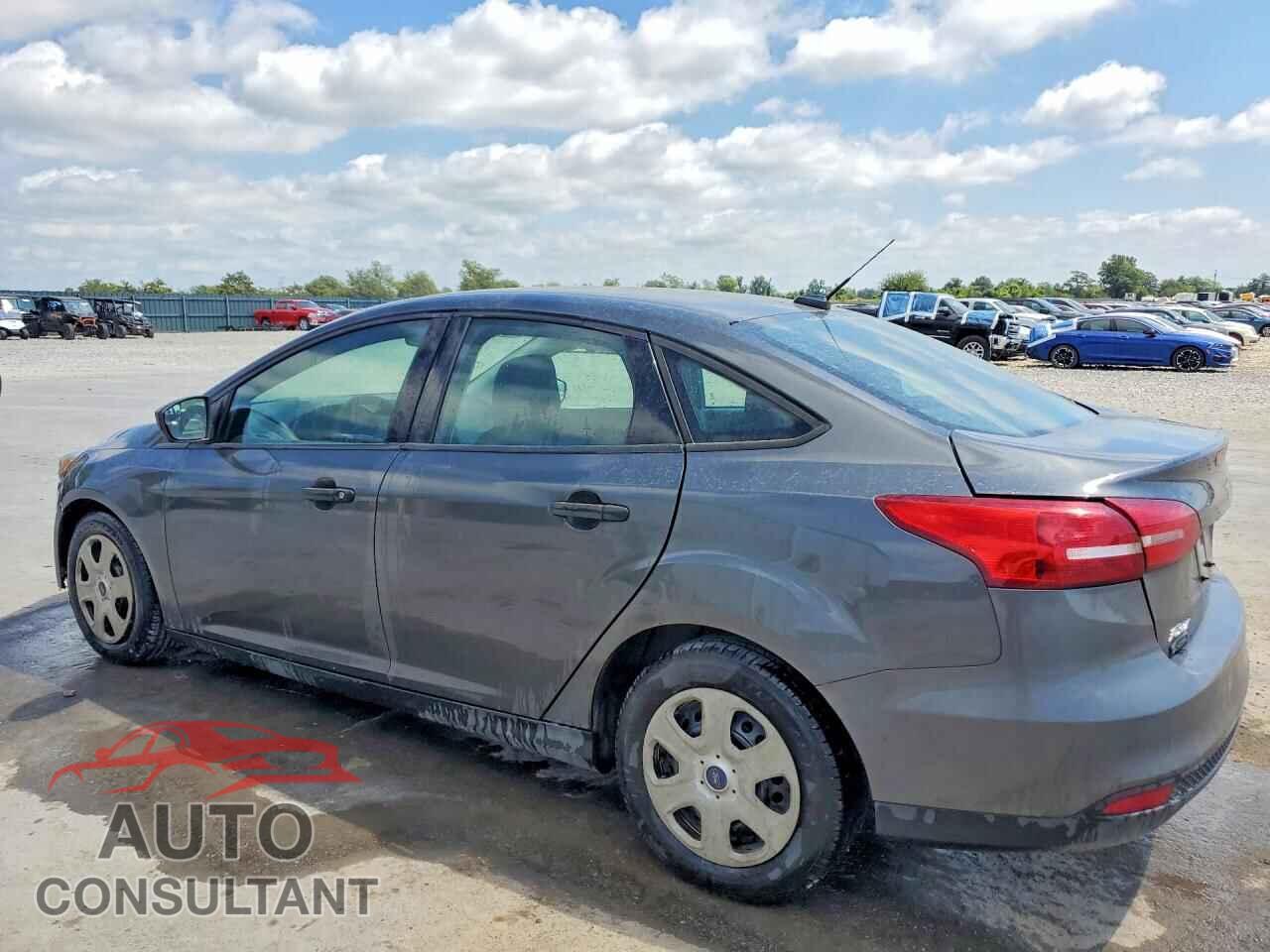 FORD FOCUS 2017 - 1FADP3E20HL337602