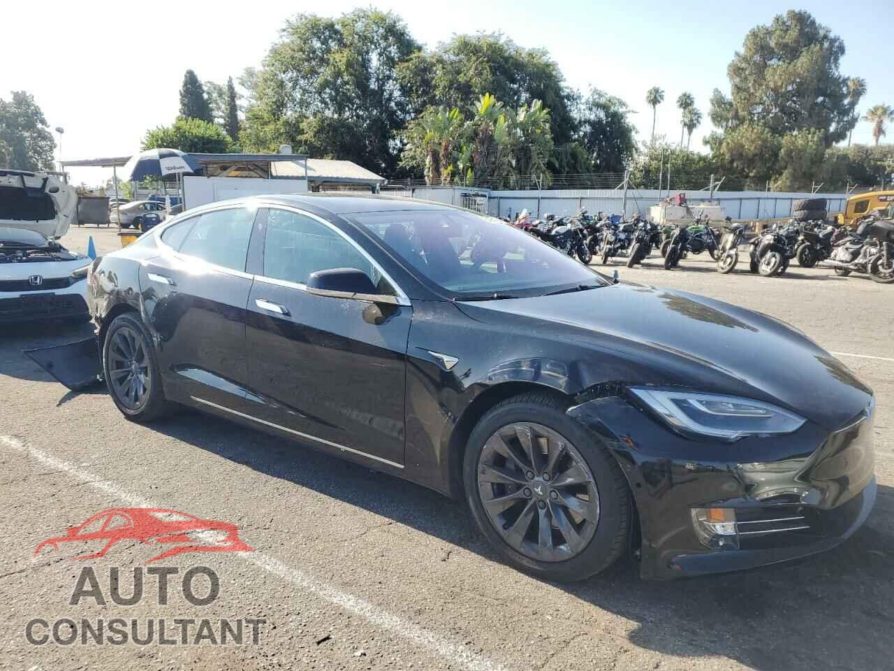 TESLA MODEL S 2019 - 5YJSA1E23KF304076