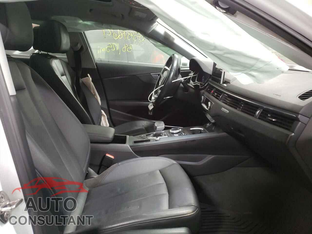 AUDI A4 2017 - WA18NAF43HA178537