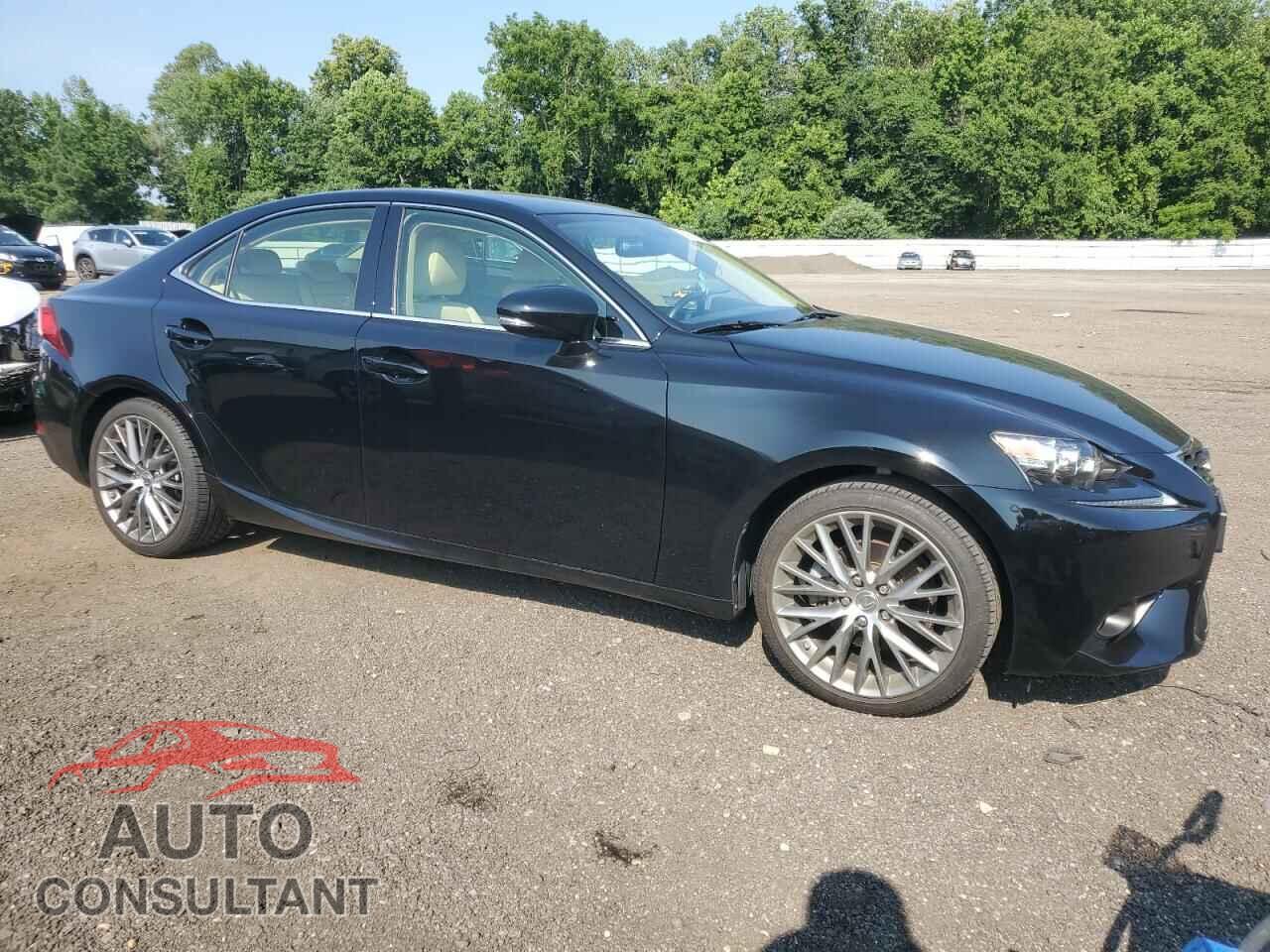 LEXUS IS 2014 - JTHCF1D21E5000952