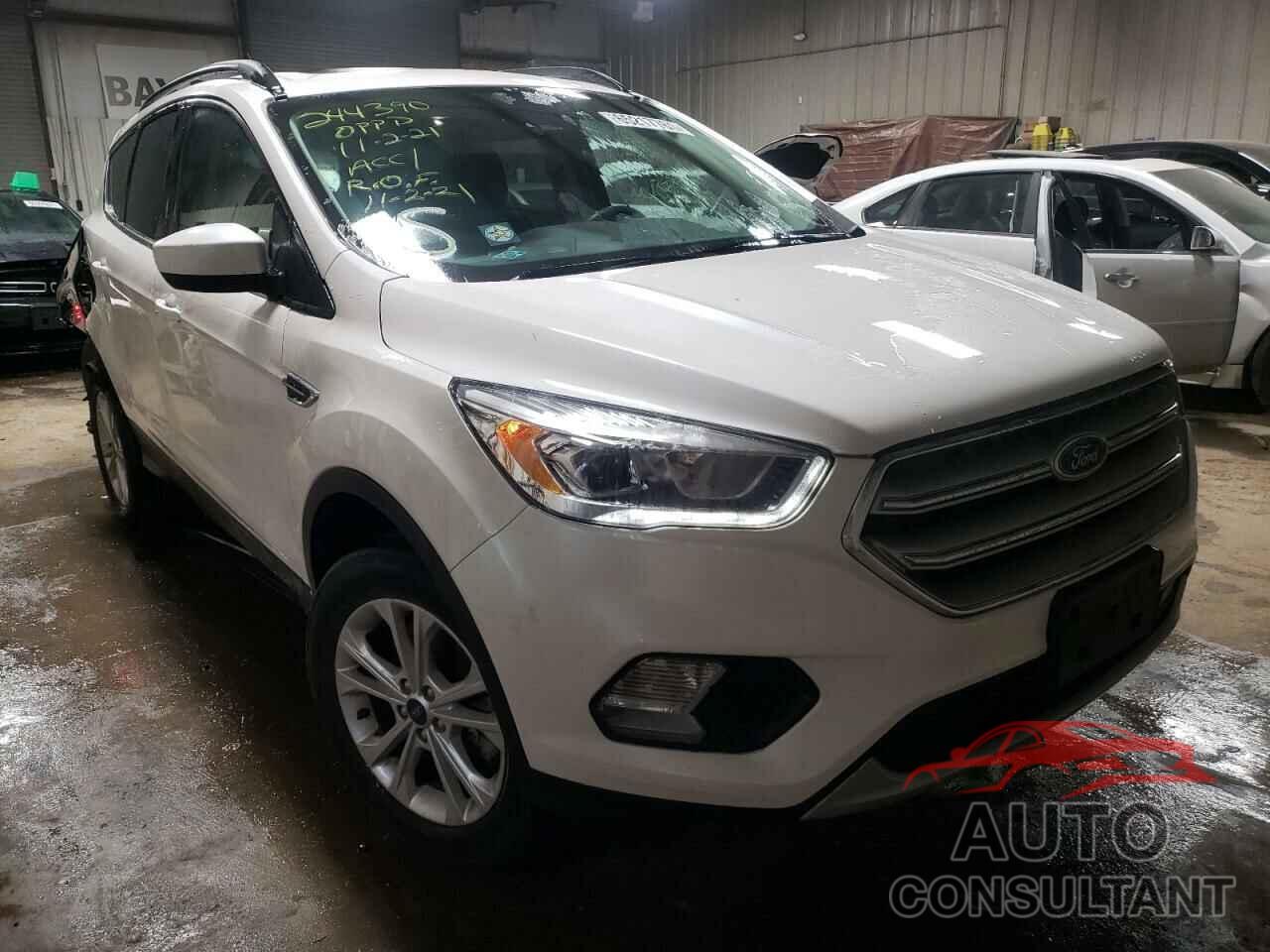 FORD ESCAPE 2018 - 1FMCU9HD9JUC67852
