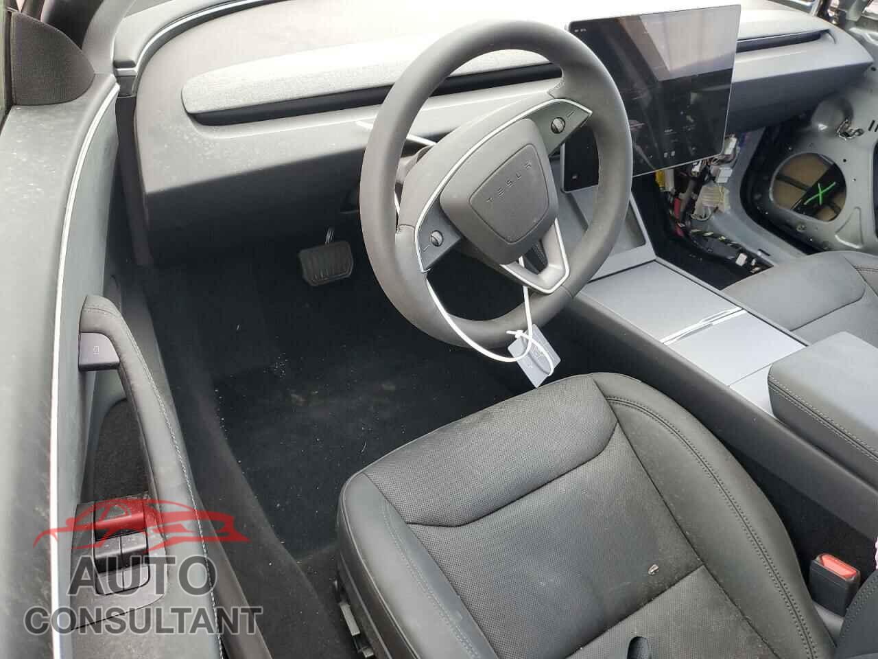 TESLA MODEL 3 2024 - 5YJ3E1EB9RF795840