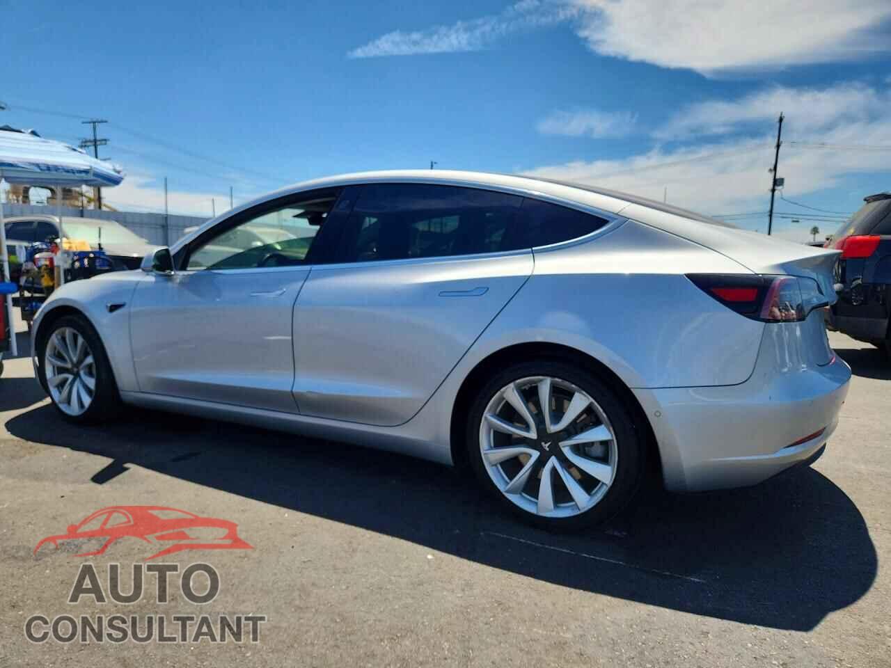 TESLA MODEL 3 2018 - 5YJ3E1EA0JF050132