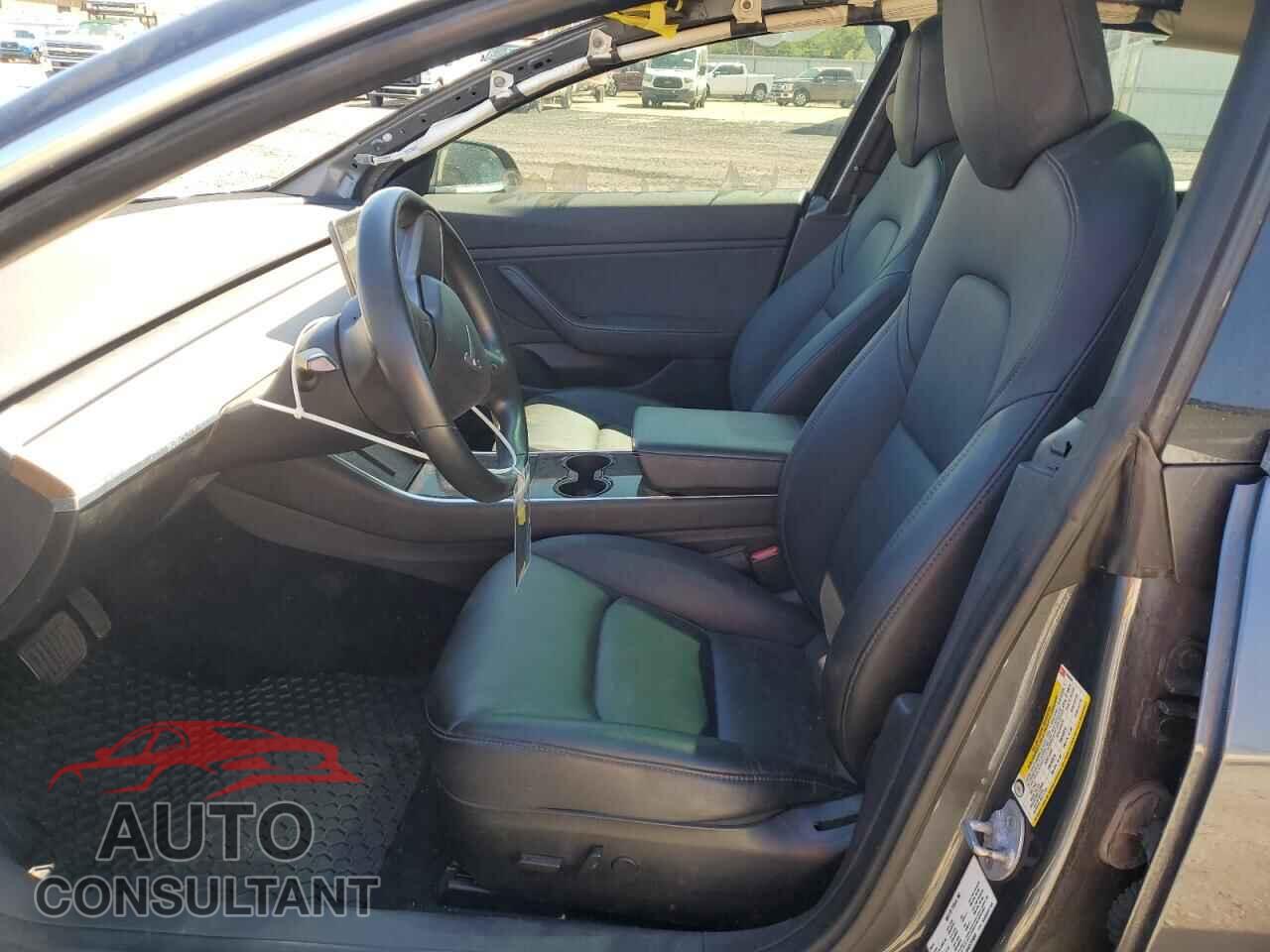TESLA MODEL 3 2019 - 5YJ3E1EB4KF209888