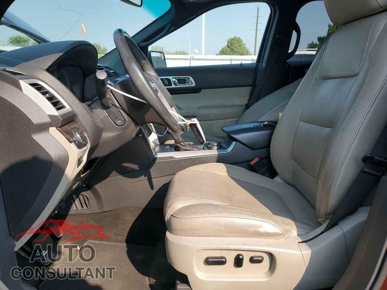 FORD EXPLORER 2012 - 1FMHK8F84CGA08733