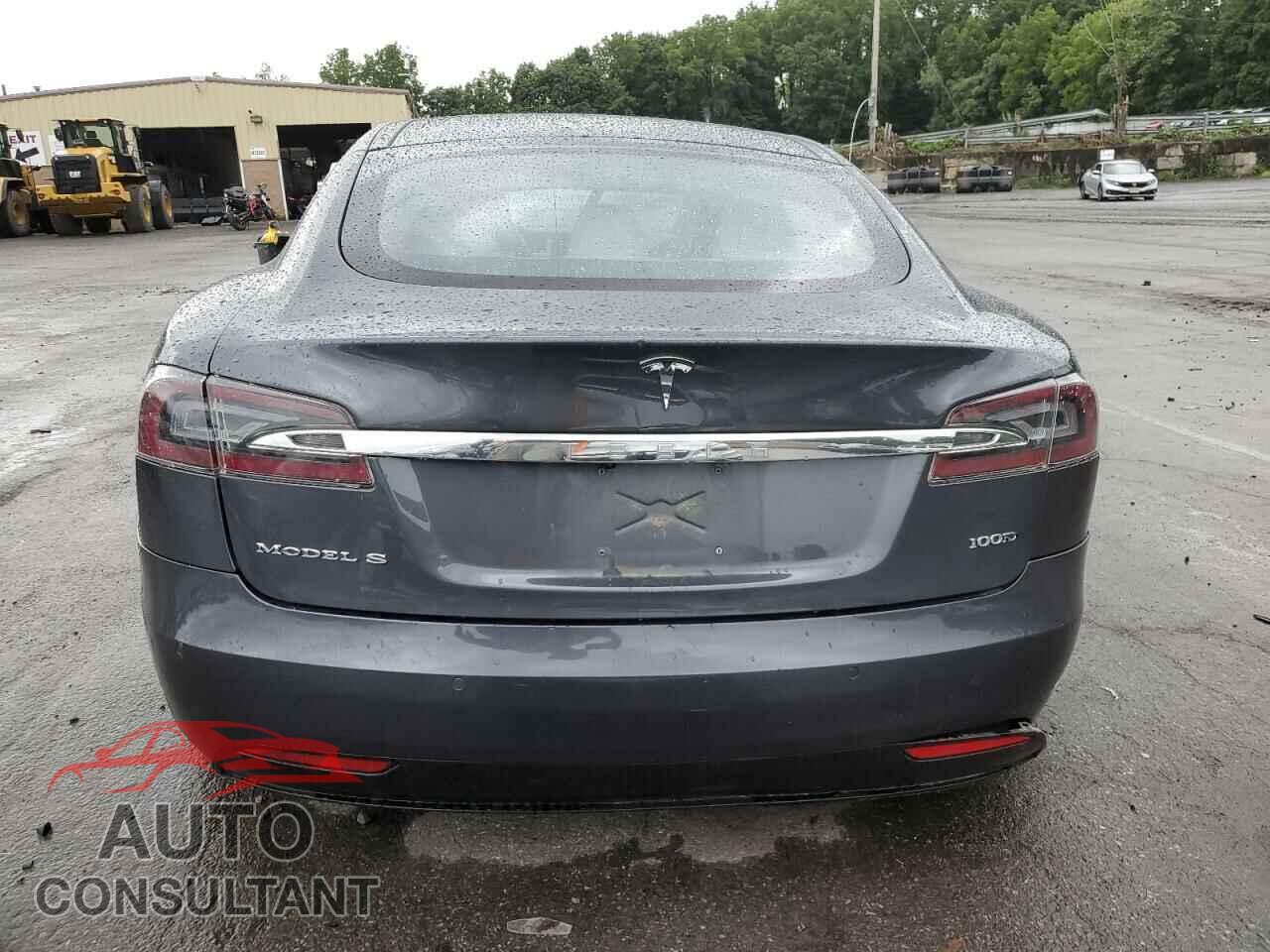 TESLA MODEL S 2018 - 5YJSA1E25JF275632