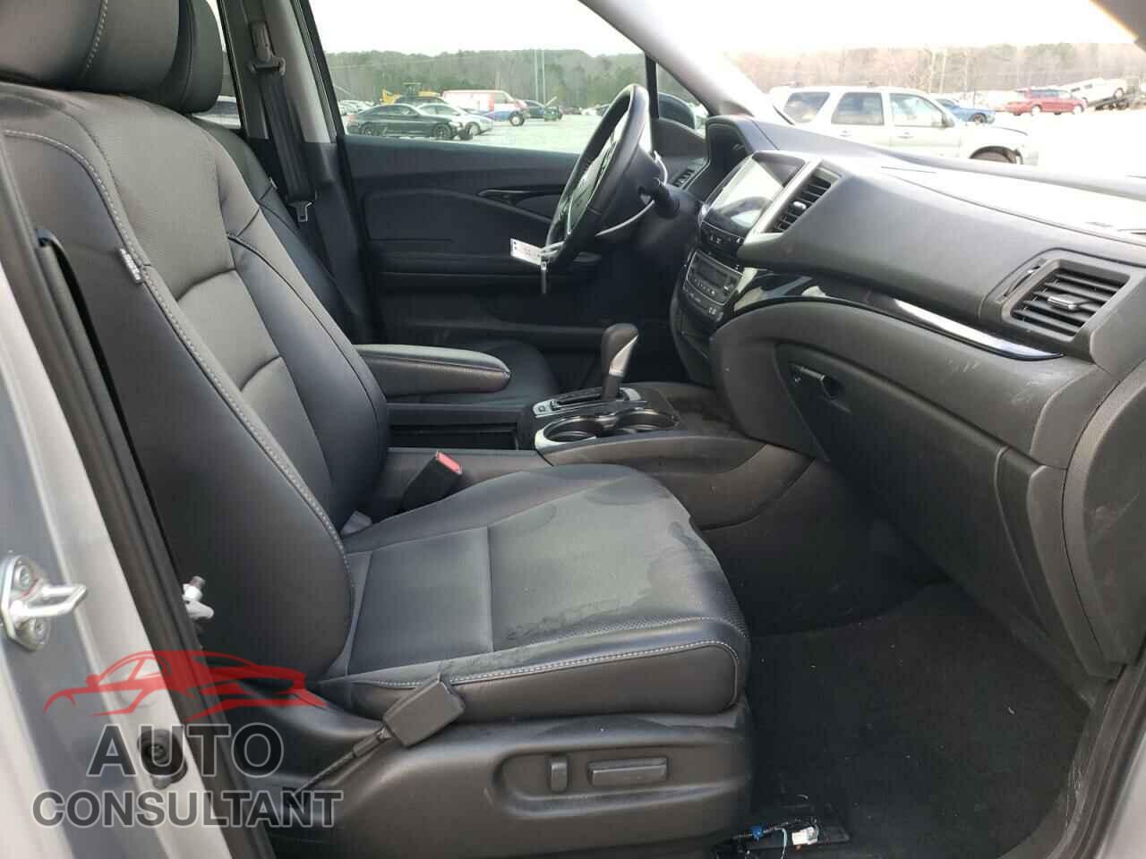 HONDA RIDGELINE 2019 - 5FPYK3F76KB013155