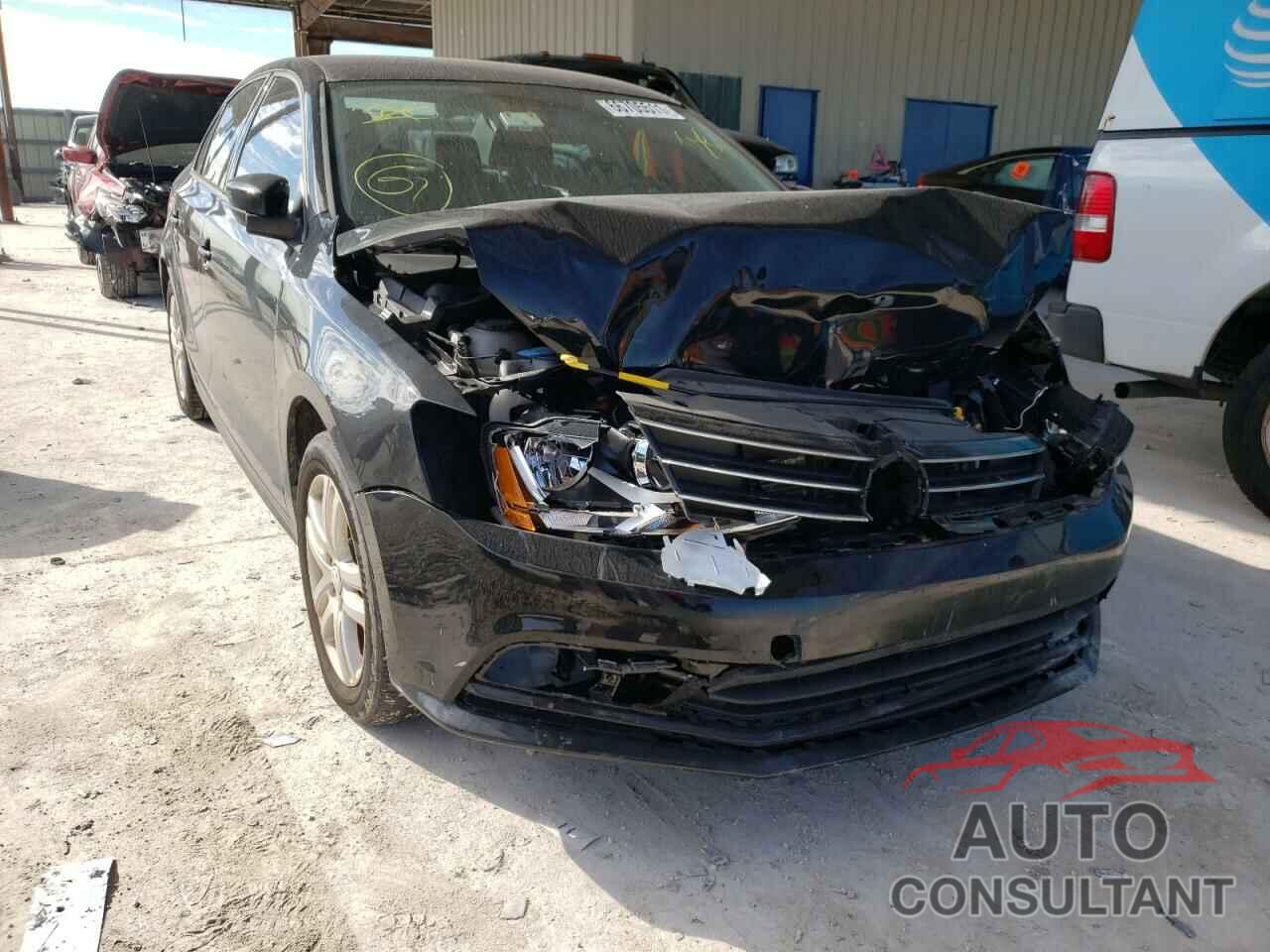 VOLKSWAGEN JETTA 2018 - 3VW2B7AJ5JM233760