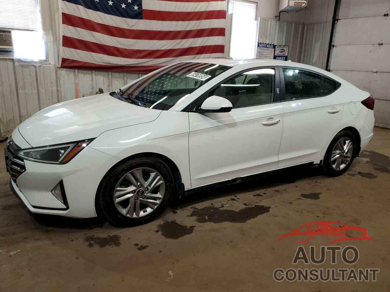 HYUNDAI ELANTRA 2020 - 5NPD84LF7LH613872