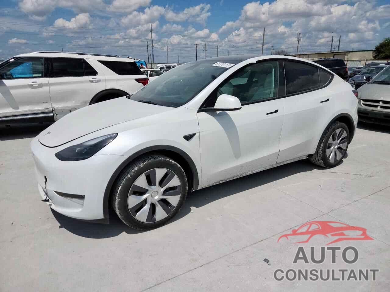 TESLA MODEL Y 2024 - 7SAYGDEE5RA255185