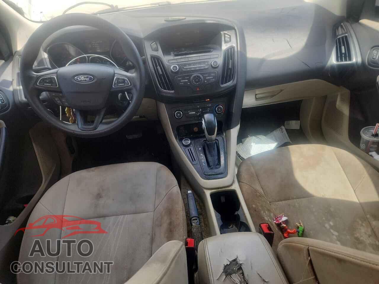 FORD FOCUS 2017 - 1FADP3F25HL306392