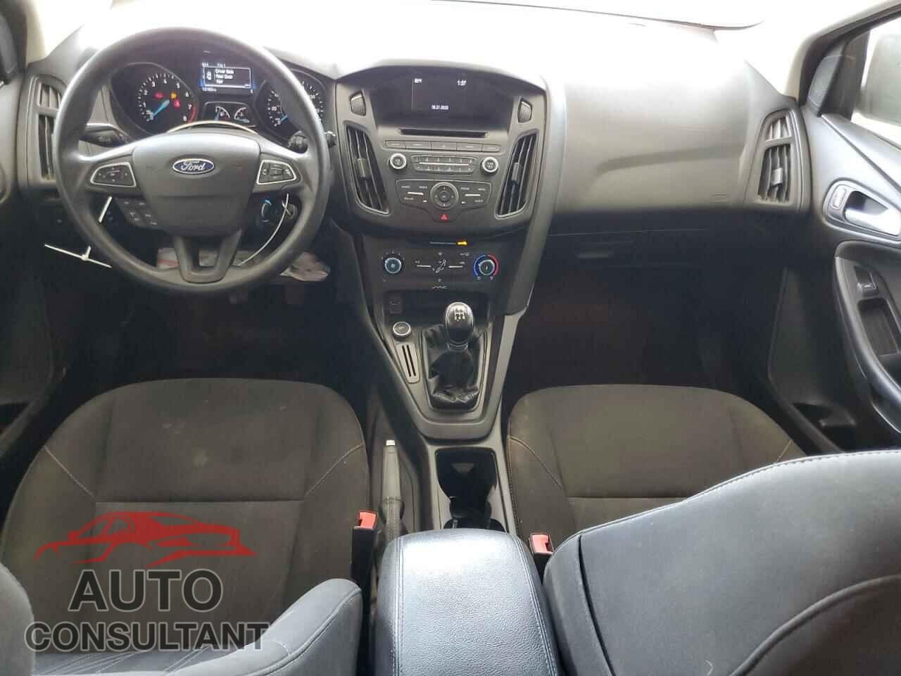 FORD FOCUS 2016 - 1FADP3K26GL212686