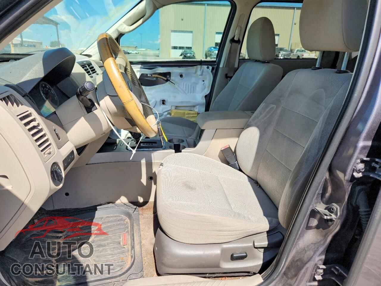 FORD ESCAPE 2010 - 1FMCU0D73AKC88851