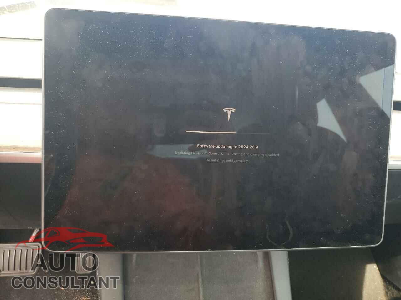 TESLA MODEL 3 2023 - 5YJ3E1EA1NF288285