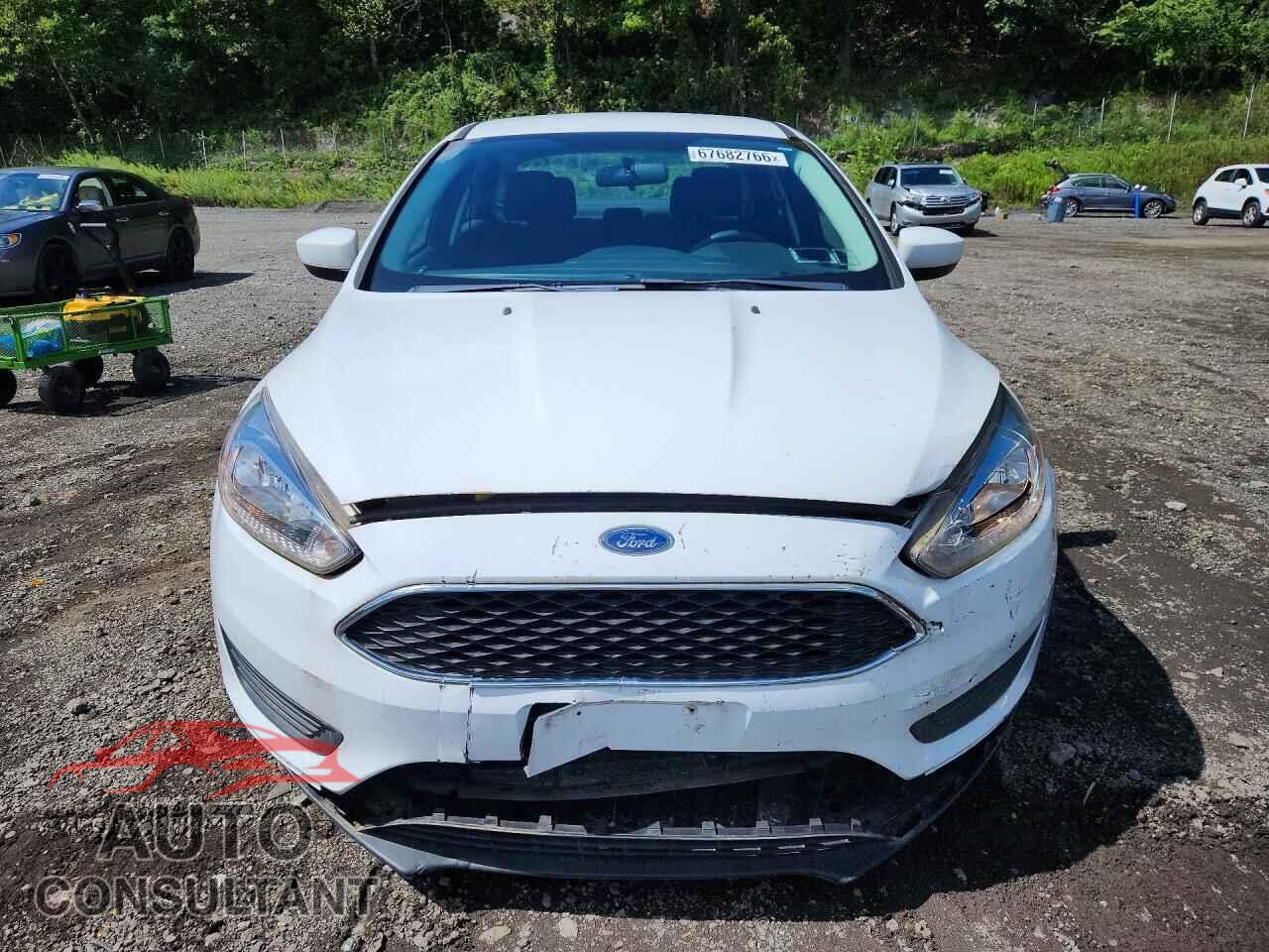 FORD FOCUS 2018 - 1FADP3F21JL279892