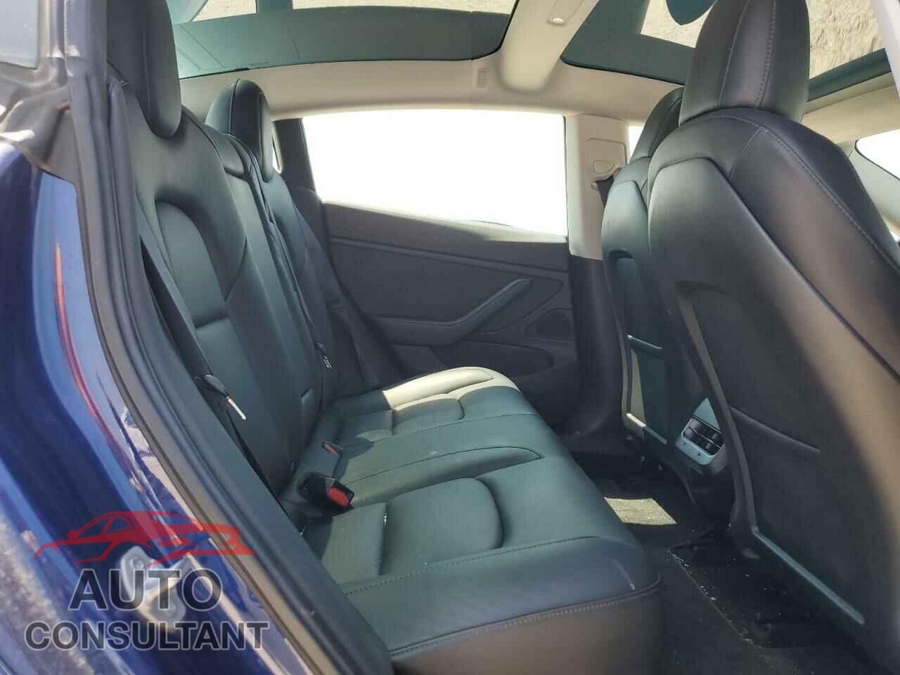 TESLA MODEL 3 2019 - 5YJ3E1EB7KF191175