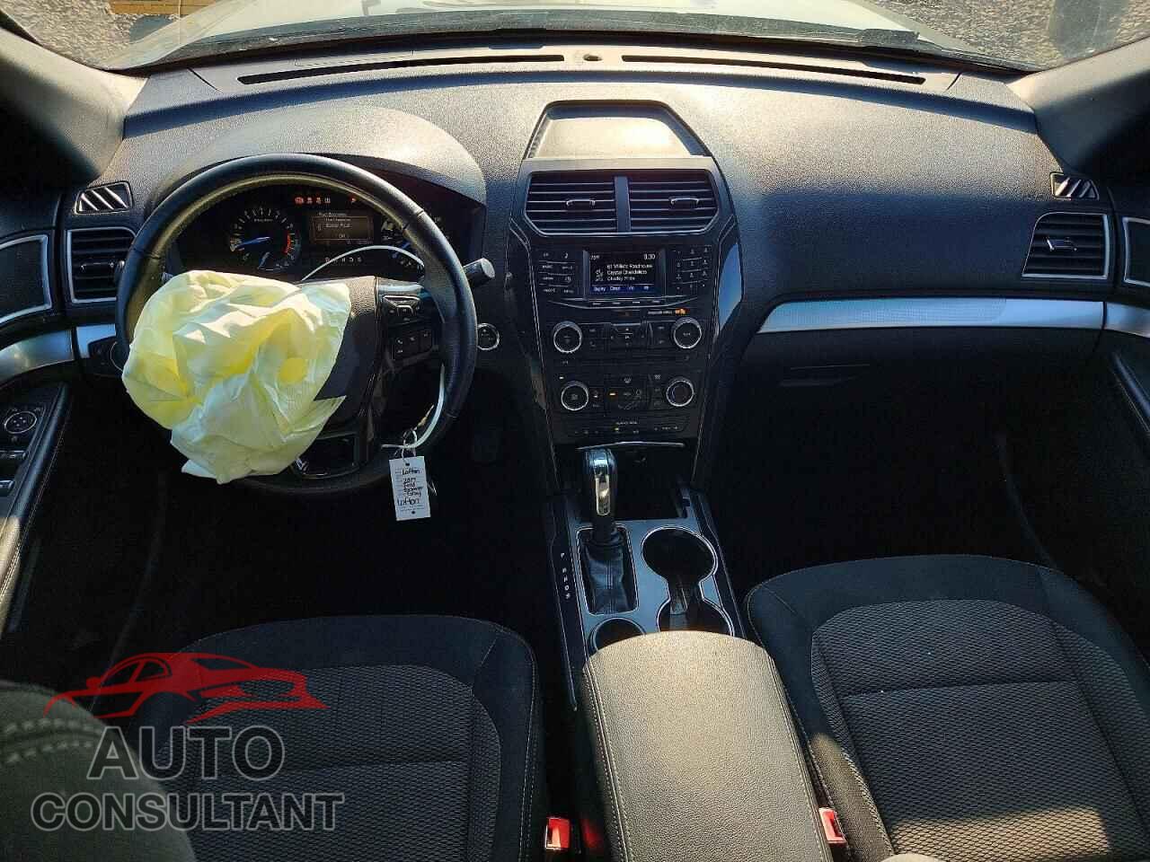 FORD EXPLORER 2017 - 1FM5K7D8XHGA97618